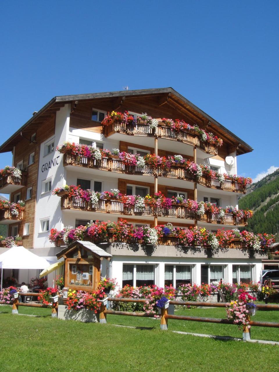 B&B Haus Granit Saas Grund Esterno foto